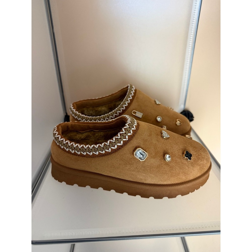 Top Moda Women's Studded Charm Platform Mule Slippers Tan Size 6